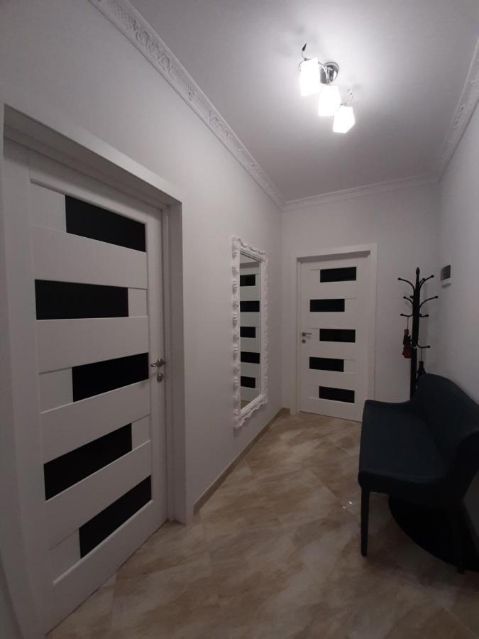 Apartment In Serbska Lviv Eksteriør billede